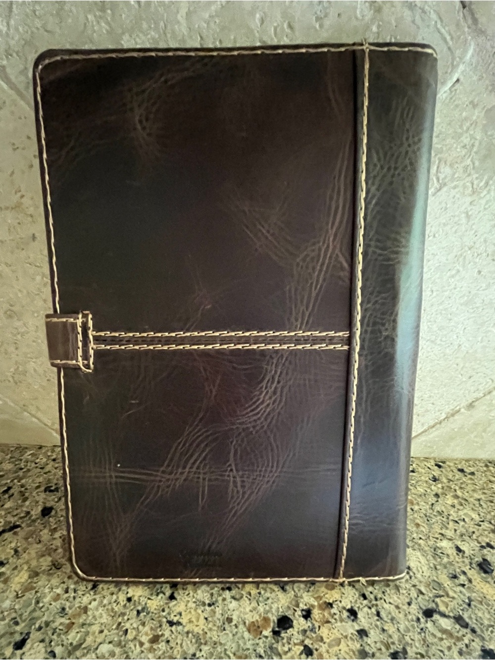 New Journal/Notebook/Portfolio with Pen Loop - Picture 5 of 6